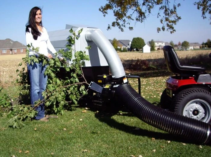 Trac Vac Model CV865 Chipper Debris Vacuum 8 HP Briggs & Stratton Engine 4 Trac Vac Model CV865 Chipper Debris Vacuum 8 HP Briggs & Stratton Engine - Image 2