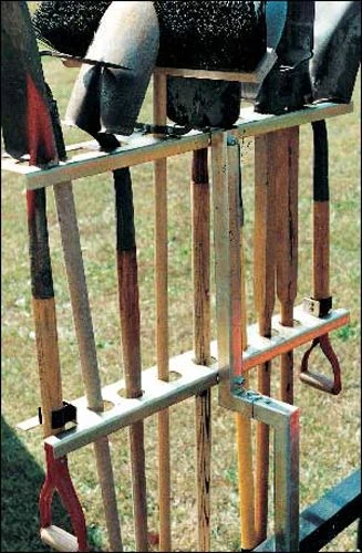 Trimmer Trap TR-1 Portable Hand Tool Rack 3 Trimmer Trap TR-1 Portable Hand Tool Rack